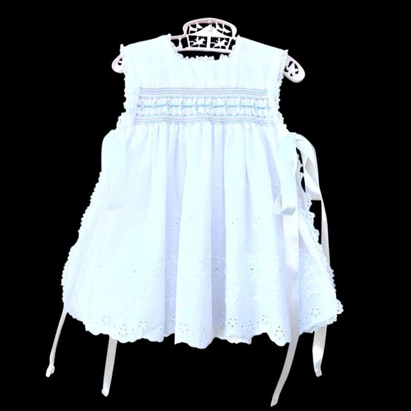 Handmade Baby Girl Dress With Embroidered Smocking & Satin Ribbon Ties Vintage - Picture 3 of 10